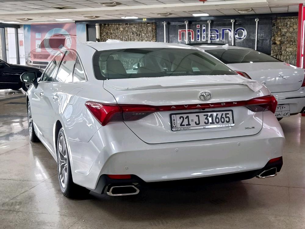 Toyota Avalon